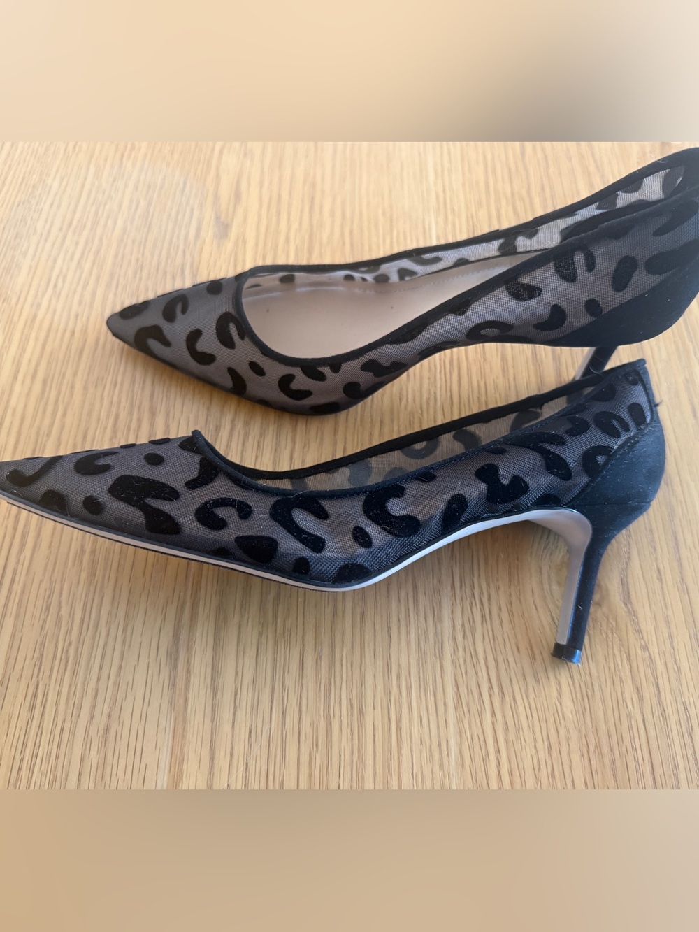 Saks on 34th Black Pumps
